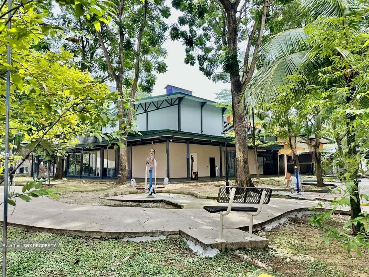 Blk 535 Serangoon North Avenue 4 (Serangoon), HDB Executive #568126111